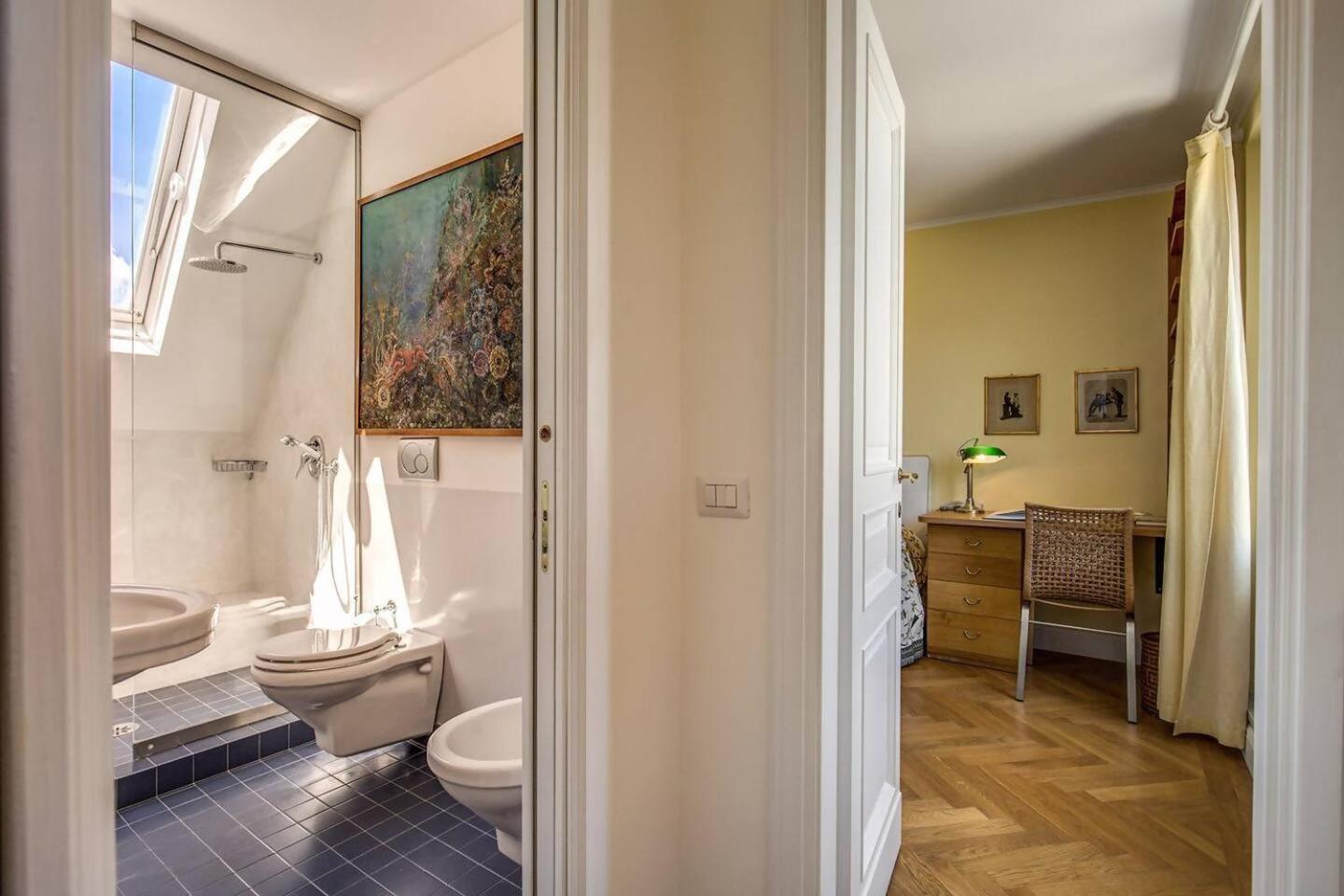Attic With Terrace Overlooking St Peters Basilica Ρώμη Εξωτερικό φωτογραφία